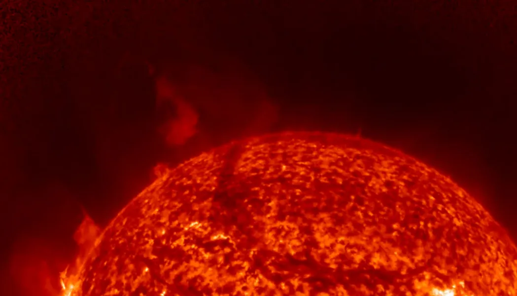 Giant prominence on the Sun: a threat to the Earth